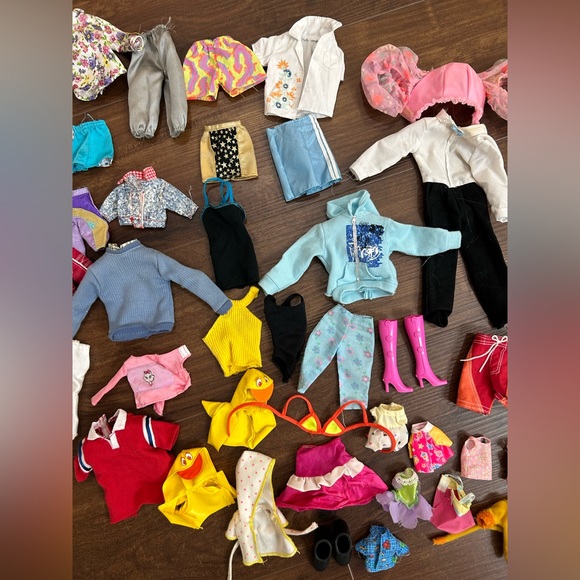 Vintage Barbie, Ken, Kelly Clothes Lot - Picture 2 of 5